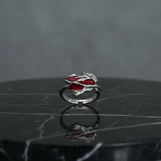 Throne Heart Ring